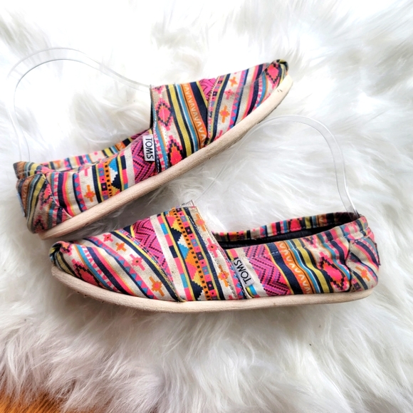 Toms Shoes - 2/$20 Toms Aztec Print Classic Slip-on 7.5